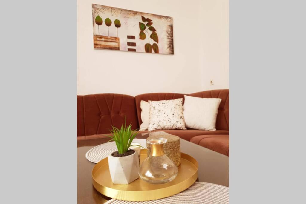 Lamiya'S 2 Bedroom Apartment Mostar Exterior photo